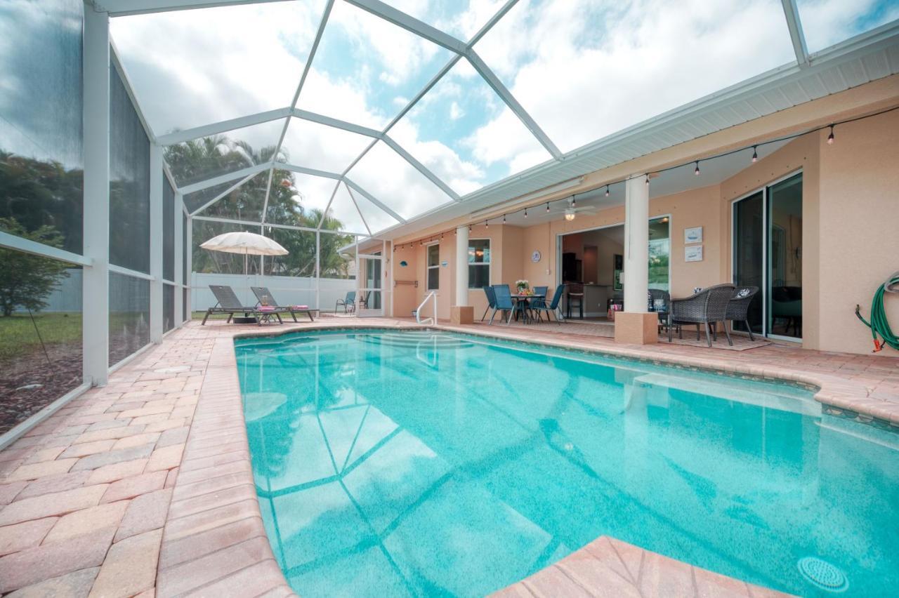 Villa Holiday Sunrise เคปคอรัล ภายนอก รูปภาพ