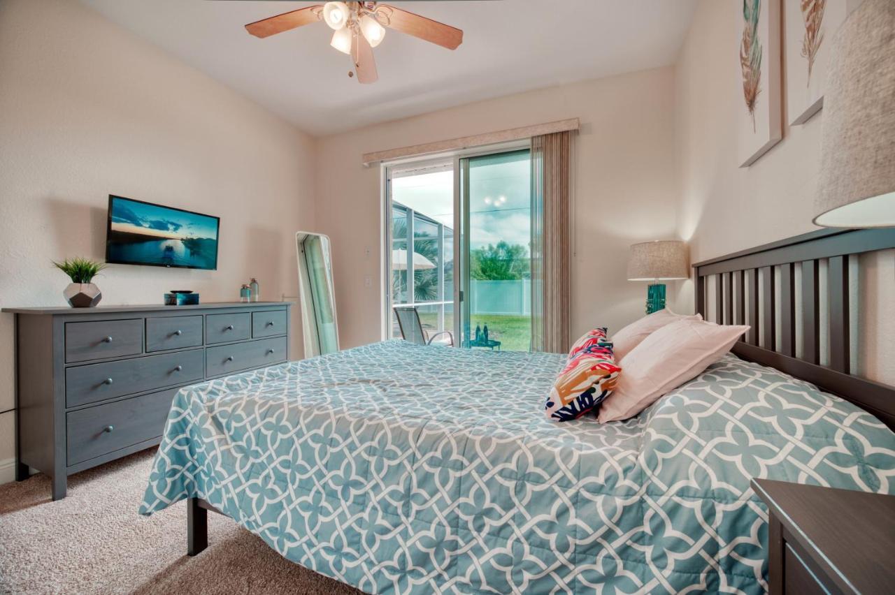 Villa Holiday Sunrise เคปคอรัล ภายนอก รูปภาพ