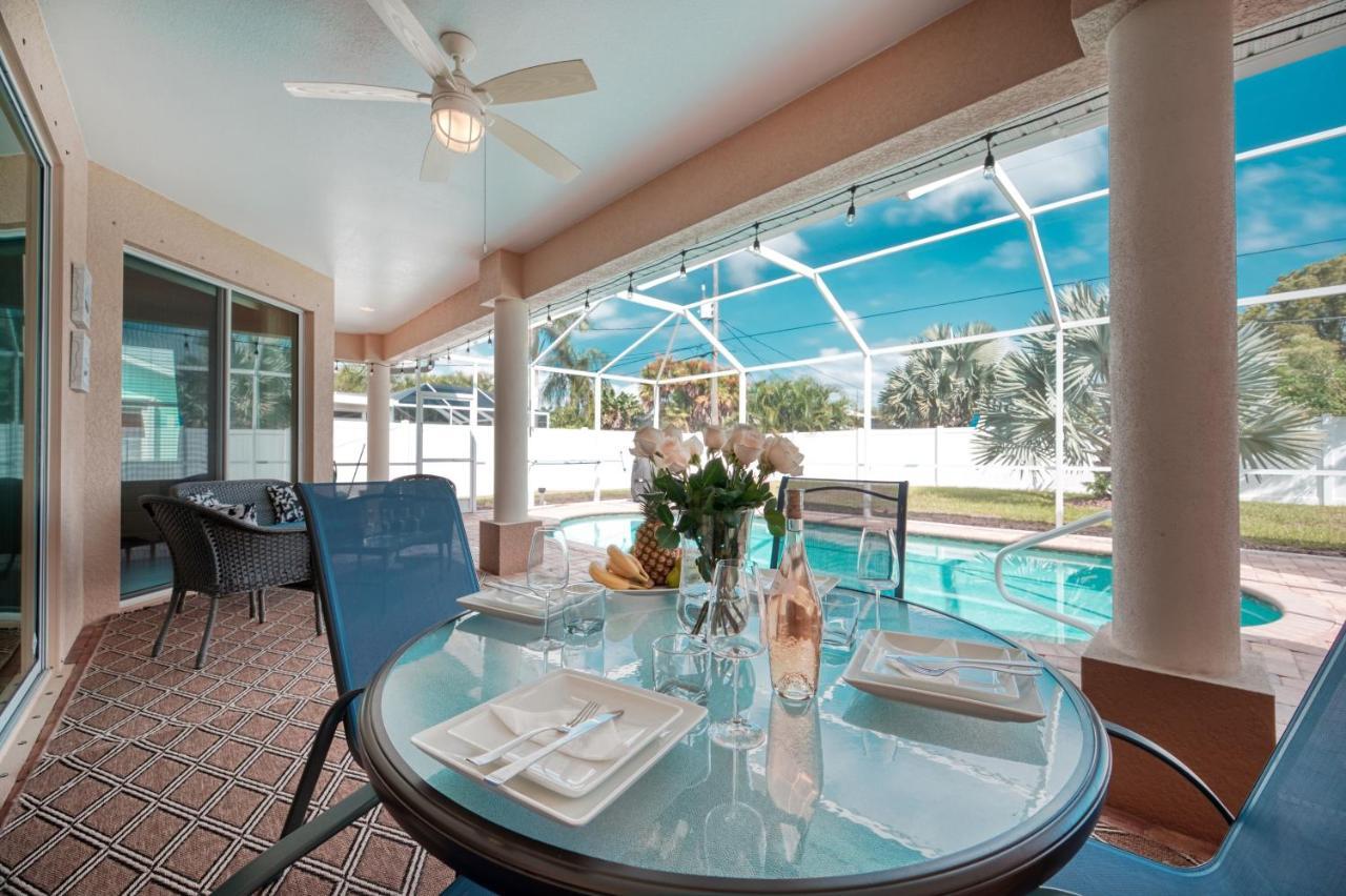 Villa Holiday Sunrise เคปคอรัล ภายนอก รูปภาพ
