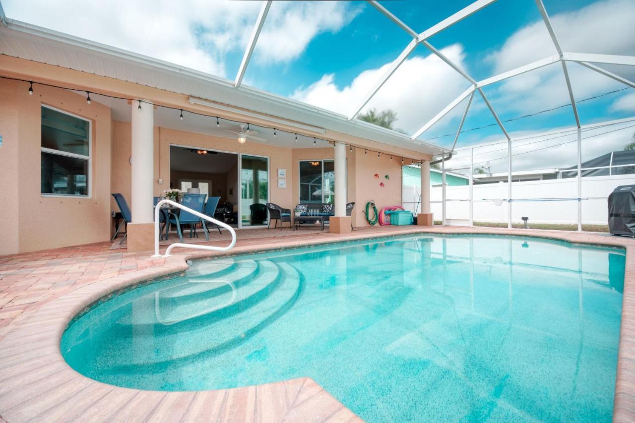 Villa Holiday Sunrise เคปคอรัล ภายนอก รูปภาพ